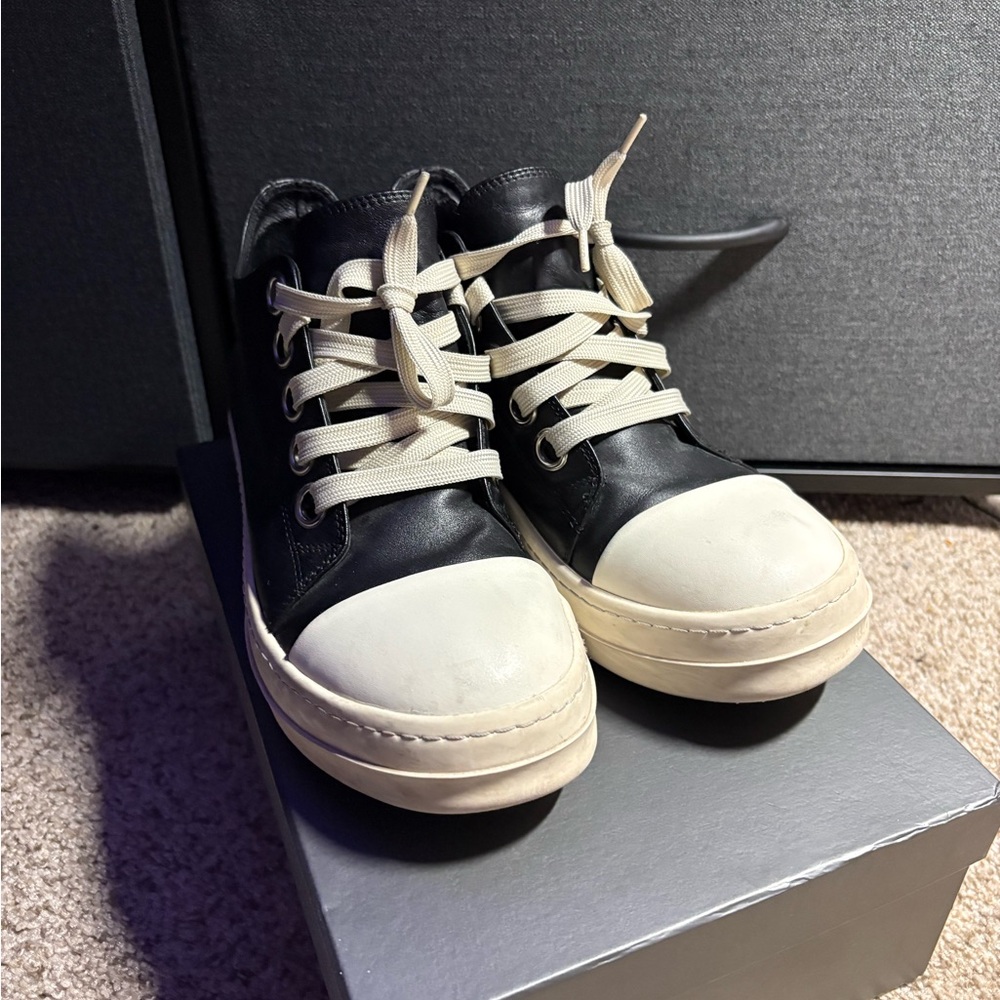Rick Owen Leather Low Tops (Size: 41/8)